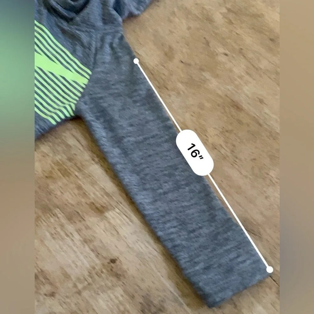 Nike Dri Fit Kid’s 7/L (6-7 yrs) Striated Gray‎ Neon Logo Scuba Neck Hoodie